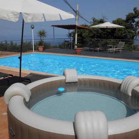 SantʼAlfio Al Villino Sunshine In Villa Con Piscina Ed Idromassaggio מראה חיצוני תמונה