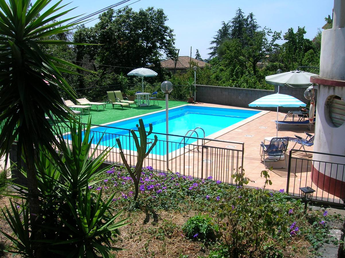 SantʼAlfio Al Villino Sunshine In Villa Con Piscina Ed Idromassaggio מראה חיצוני תמונה